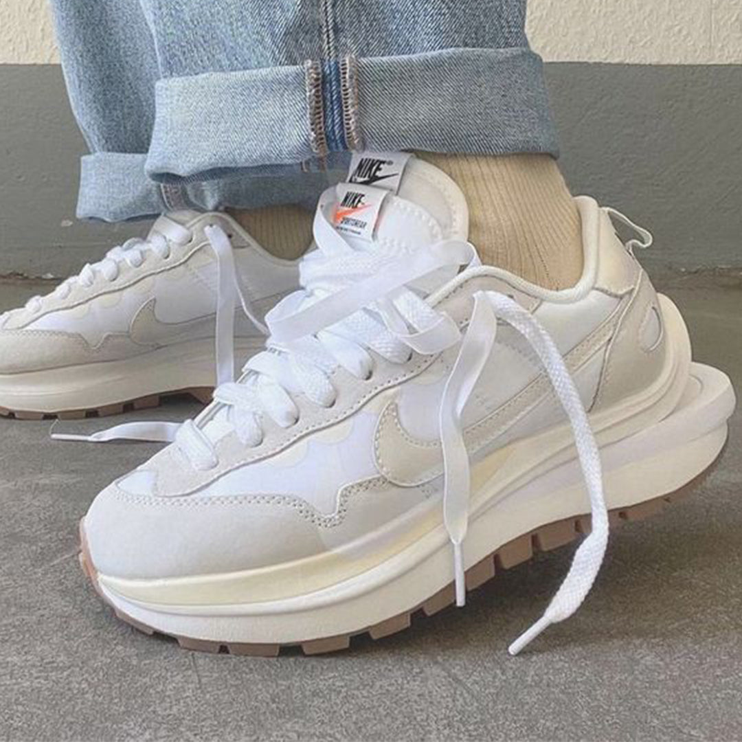 snkrs sacai