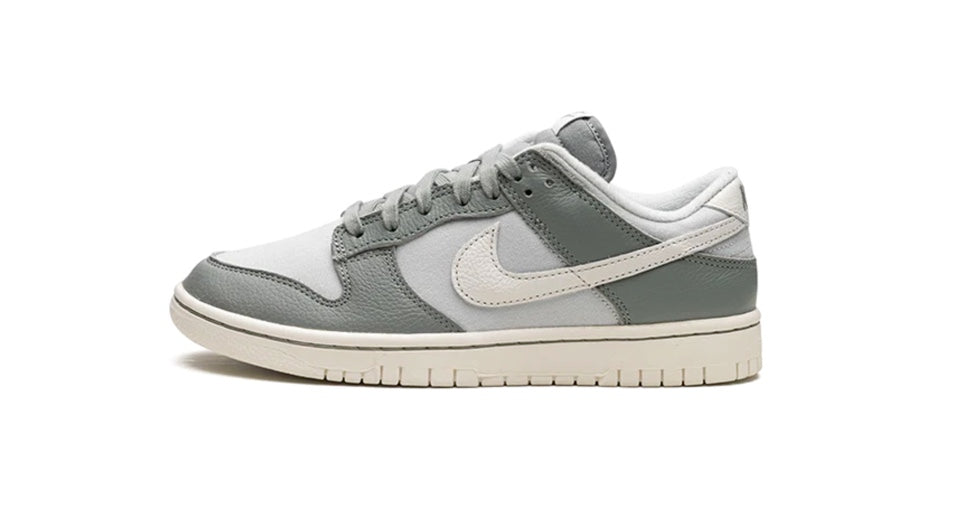 Dunk Low Mica Green
