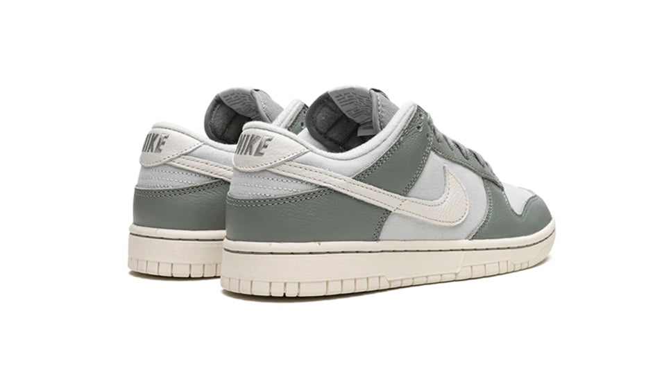 Dunk Low Mica Green