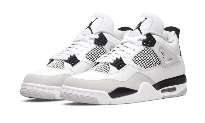 Air Jordan 4 Military black