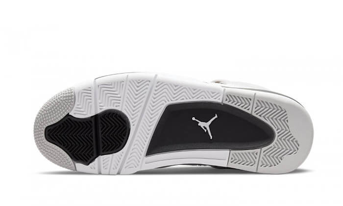 Air Jordan 4 Military black