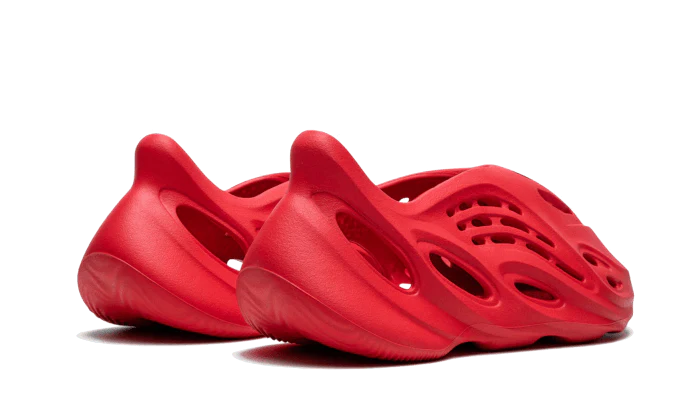 Yeezy Foam RNNR Vermillion
