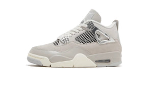 Air Jordan 4 Frozen Moments