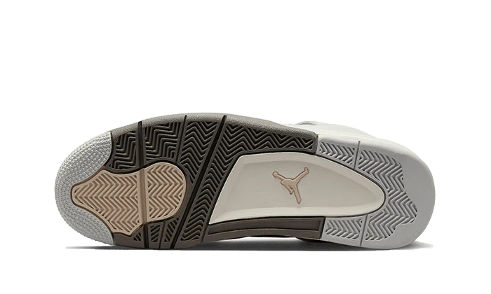 Air Jordan 4 SE Photon dust