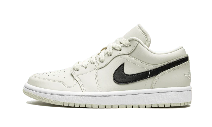 Air Jordan 1 low coconut milk